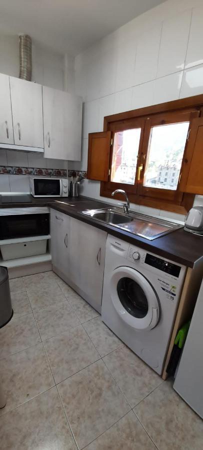 Aras Biescas Apartamento Exterior foto